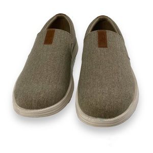 Ollie Sneakers Goodfellow & Co Men's Tan slip on canvas Shoes size 9